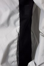 Cortavientos Gris detalle lateral